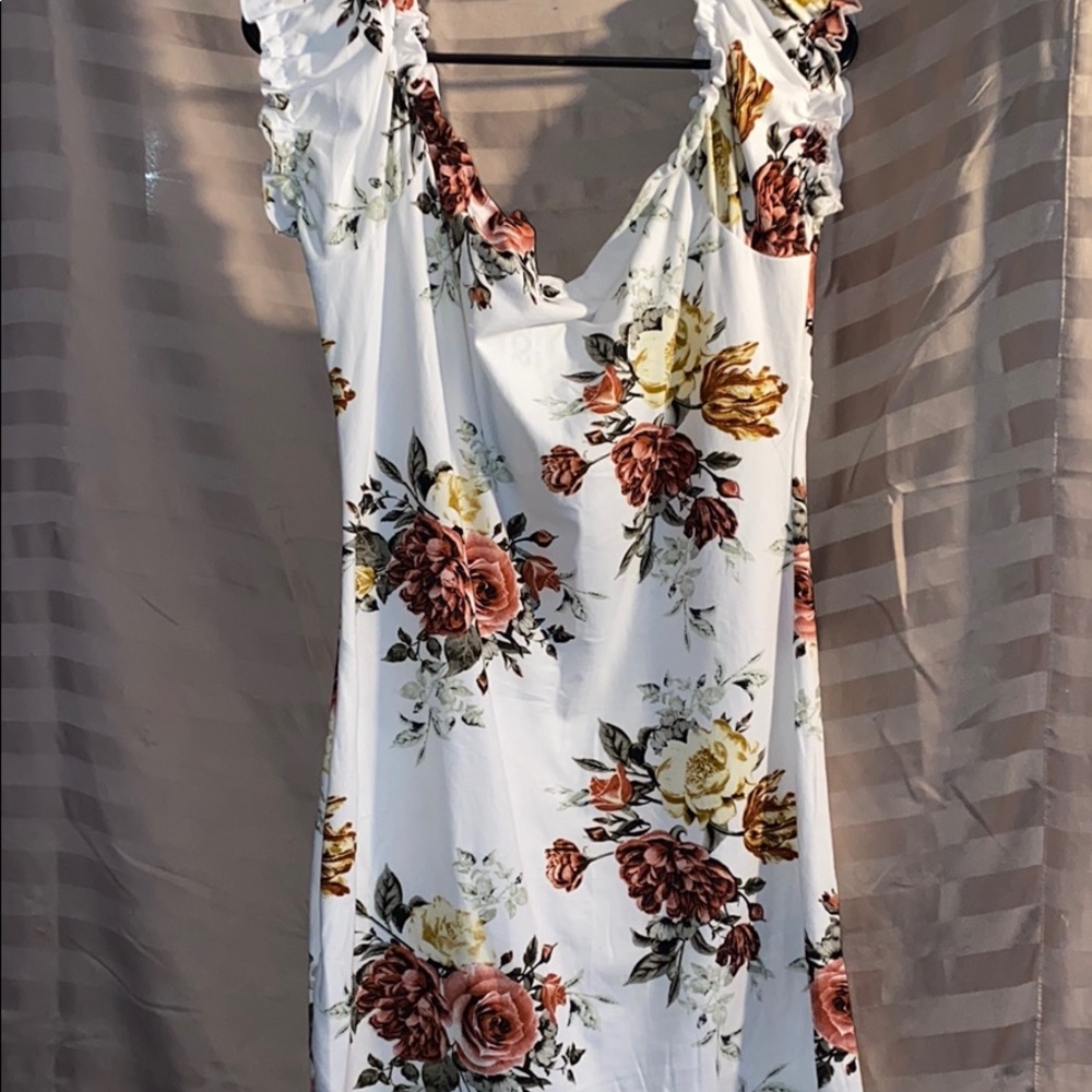 Dress - Picture 2 of 2